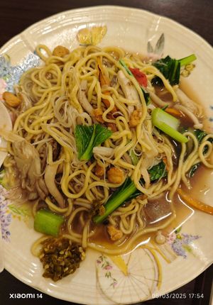 Hokkien Mee 👍 - 03/05/2025 at Tanny Vegetarian House in Penang