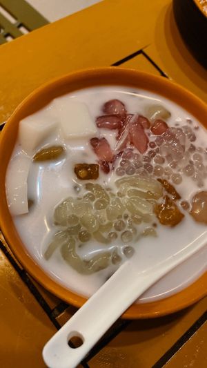   at Little Bowl in Hanoi