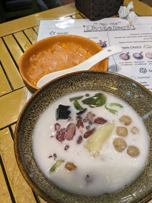 Vegan traditional bowl at Little Bowl in Hanoi