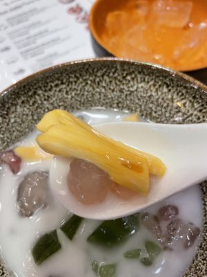 Fresh juicy jackfruit  #Veganuary at Little Bowl in Hanoi