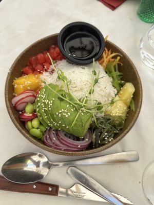 Poke bowl  at La Rotonde in Morzine