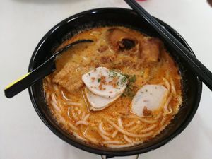 Laksa at V4Vegetarian 無極齋 in West Singapore