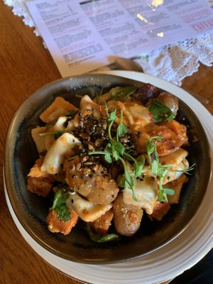 Warm Ravioli Salad at Dunstan House and Cafe in Otago