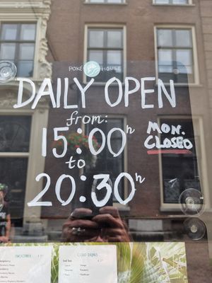 Opening hours july 2022 at Poké House in Arnhem