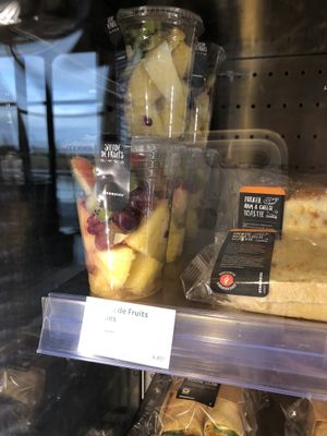 Fresh fruit salad pot at Starbucks in Sailly-flibeaucourt