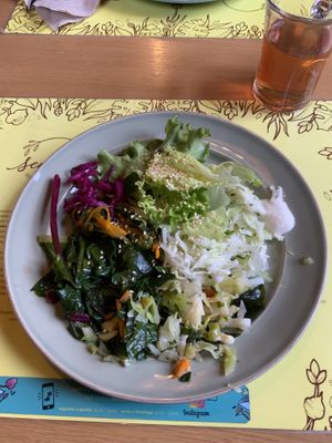 Lugar e comida ao top 👍   at Semente - Art - Coffee & Plant Based Food in Braga