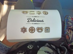 Cajita para llevar los dulces at Pasteleria Tara in Malaga