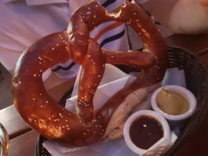 Pretzel at Hinterhof in Los Angeles