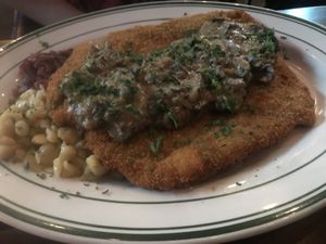 Cultlet at Hinterhof in Los Angeles