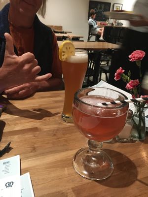 Aloha Prost at Hinterhof in Los Angeles