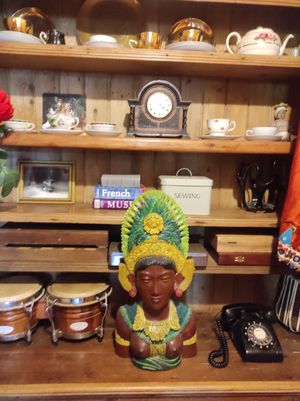 Art at The Phoenix Vegetarian Restaurant & Accommodation in Castlemaine