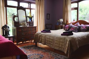 Delightful ensuite B&B rooms at The Phoenix Vegetarian Restaurant & Accommodation in Castlemaine