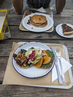 Bagel du jour with kale pesto and roasted veggies (pecan pie isn't vegan) at Bob's Bake Shop in Paris