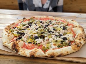 Ortolana vegana in family size at Pizzeria Amici Miei La Floresta in Quito