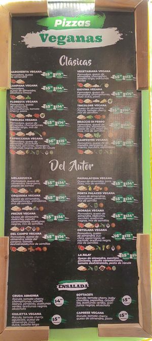  at Pizzeria Amici Miei La Floresta in Quito