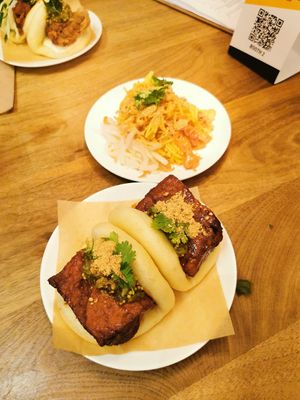 Tofu Bao and slaw at Gongfu Bao in Ottawa