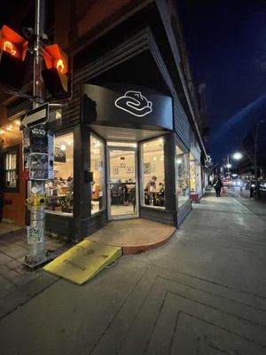 Outsidee  at Gongfu Bao in Ottawa