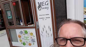 Little lovely take-away... don't pay any attention to my forehead, it keeps getting in the way... hope you accept my appologies 😁👍 at VEGway in Liberec