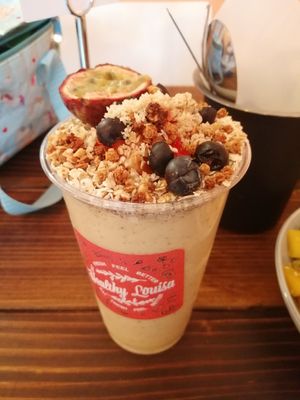 Smoothie (would be gf if ordered without granola) at Healthy Louisa in Leicester