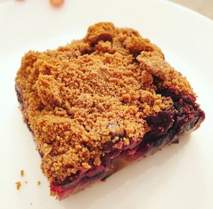 Crumble cake at Healthy Louisa in Leicester
