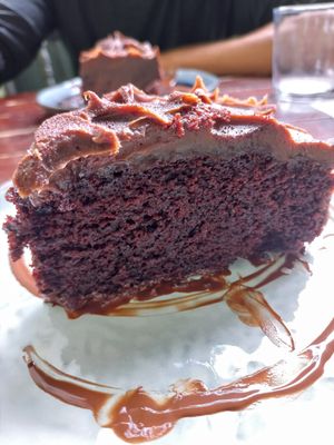 vegan cake at Café Rojo  in San Jose