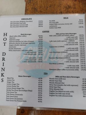 Vegan drinks at Aadha-Aadha Café in Varanasi