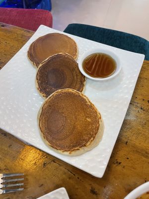 Pancakes 7/10  at Aadha-Aadha Café in Varanasi