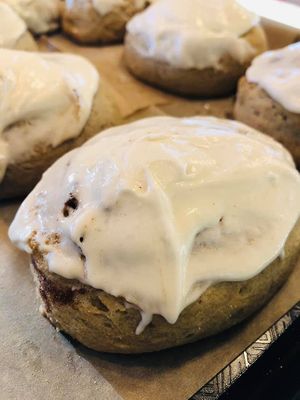 Vegan Cinnamon Rolls at LaVita Bakery in Dunedin