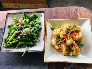 Buffalo coliflower
Green bean,  asparagus and Edame salad at Gecko Republic Jungle Cafe in Koh Tao