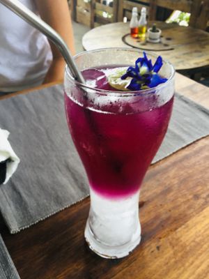 peaflower drink at Gecko Republic Jungle Cafe in Koh Tao