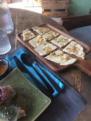 Flatbread with garlic at Gecko Republic Jungle Cafe in Koh Tao