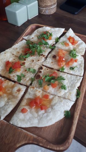Flat bread with tomatoes at Gecko Republic Jungle Cafe in Koh Tao