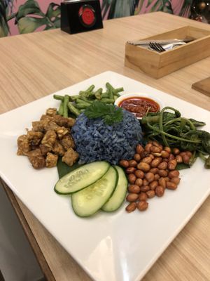 Nasi lemak at Botanist Cafe in Malacca