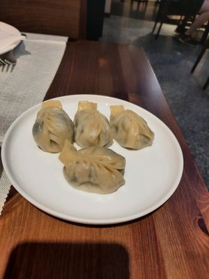  at Yi Wei Chinese Art in Genoa