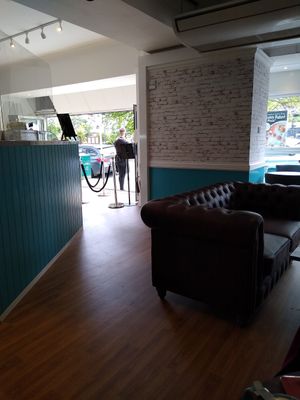 Main entrance at Cadwaladers in Porthmadog