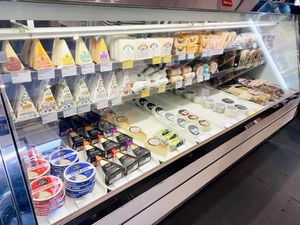 Plant based speciality cheesees✨ #Veganuary at BESTIES Vegan Paradise - Hollywood in Hollywood