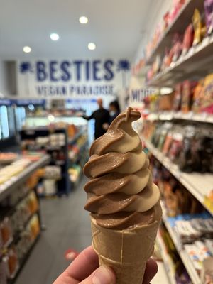 😋 Nutella swirl soft servee  at BESTIES Vegan Paradise - Hollywood in Hollywood