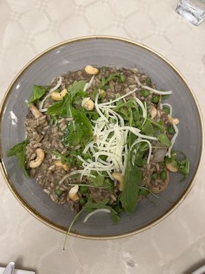   at Mezzaluna  in St Pauls Bay