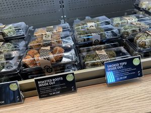 vegan california rolls  at Yooji's Sushi - Bahnhofstrasse in Zurich