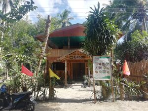 From outside at Imas Vegetarian Restaurant in San Vincente Palawan