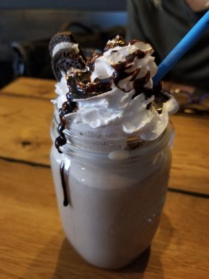 Oreo cookie shake at Veg room in Berlin