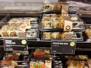 Premade vegan sushi at Yooji's Sushi in Luzern