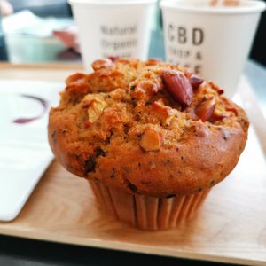 Apple black tea jumbo muffin - this one is GOOD! at HND - HealthyTOKYO Cafe & Shop - T2 in Tokyo