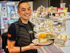 Lunch combination at HND - HealthyTOKYO Cafe & Shop - T2 in Tokyo