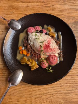 Maple ice cream at Rataskaevu 16 in Tallinn