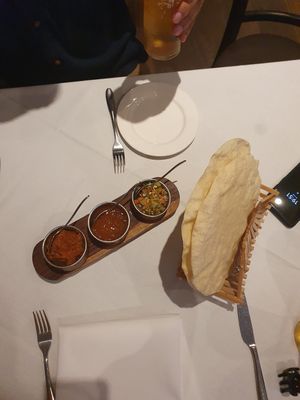 Poppadoms at Little Mumbai in Twickenham