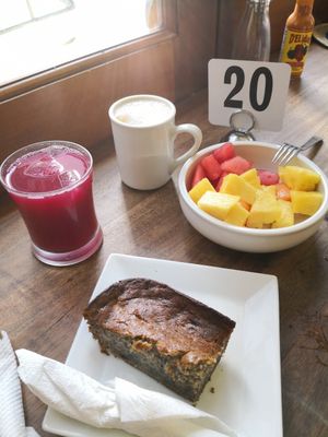 Bananen Broot und Smoothie at Super Gourmet  in Panama City