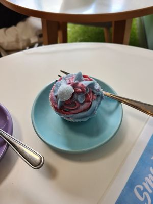 "Nueva Via" cupcake at Nueva Via Cakes in Bratislava