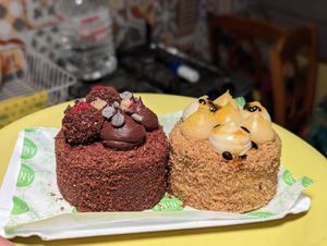Vegan chocolate cake and vegan maracuyá cake at Anima Pastelería in Vina Del Mar
