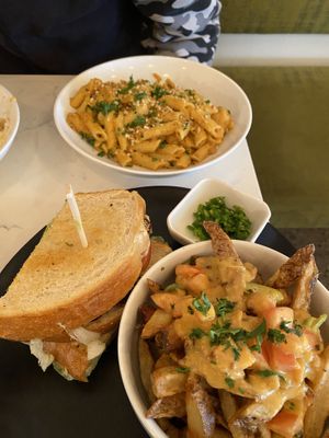 Amazing plant based restaurant. The food was great, as well as the atmosphere and the service. A little expensive but definitely worth it.  at Community Restaurant in Oakville